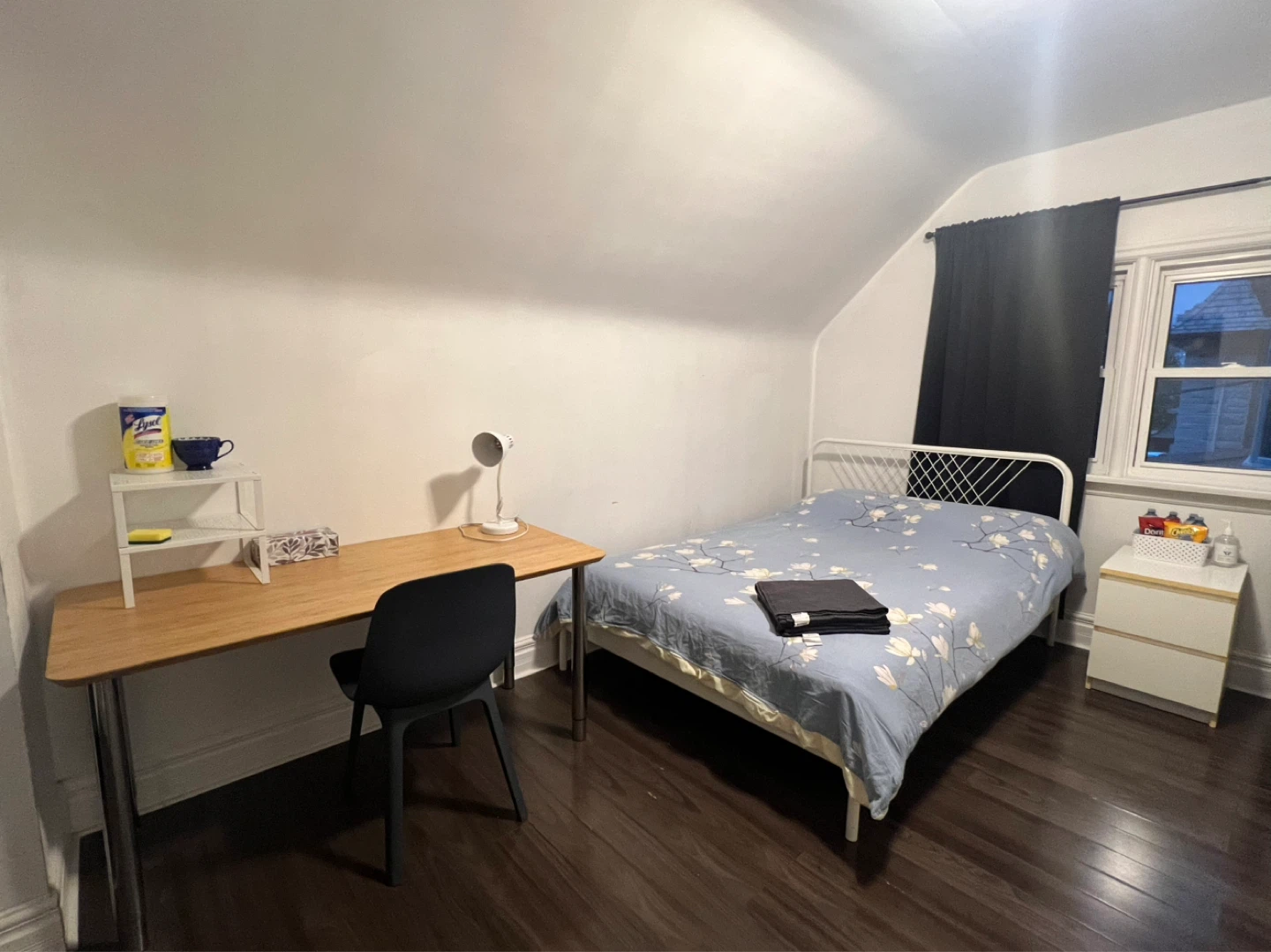 Moving sell: Ikea White Double Metal Bed Frame free mattress - photo 3