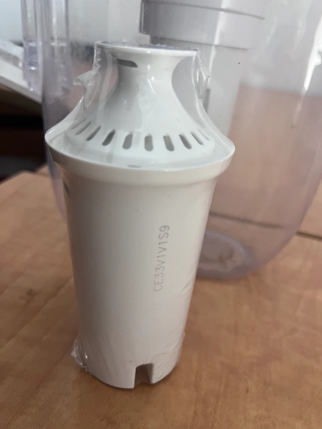 Brita Water Filter Pitcher with an unused filter - photo 3