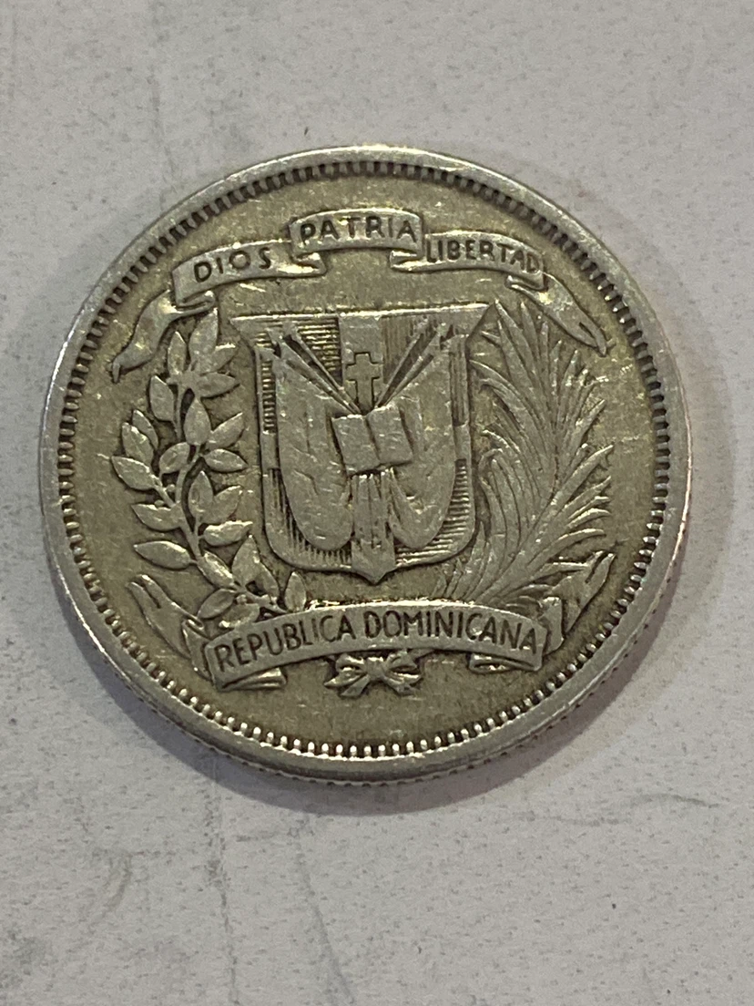 Rare Dominican Republic 25 Centavos Coin (1951) - photo 2