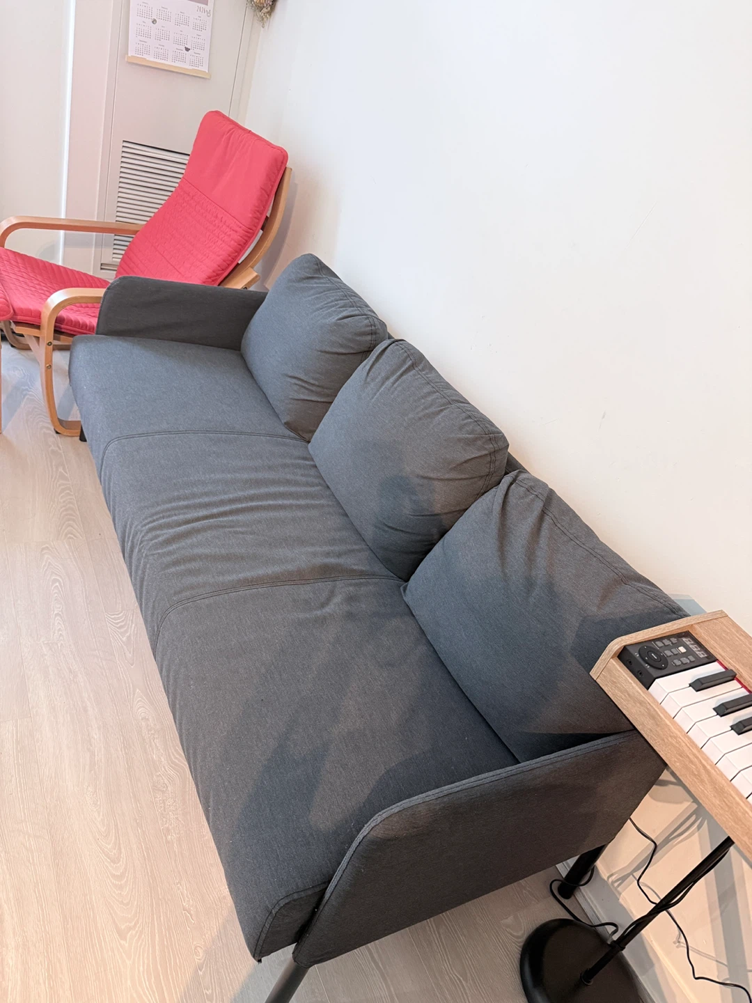 IKEA Glostad sofa, knisa dark gray - photo 2
