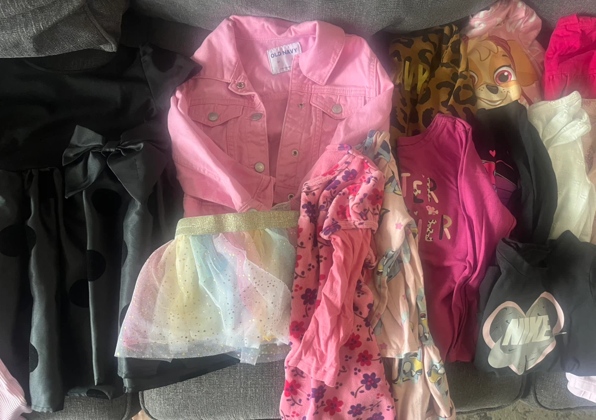 Girls 3T-4T Kids Clothing Bundle - photo 2