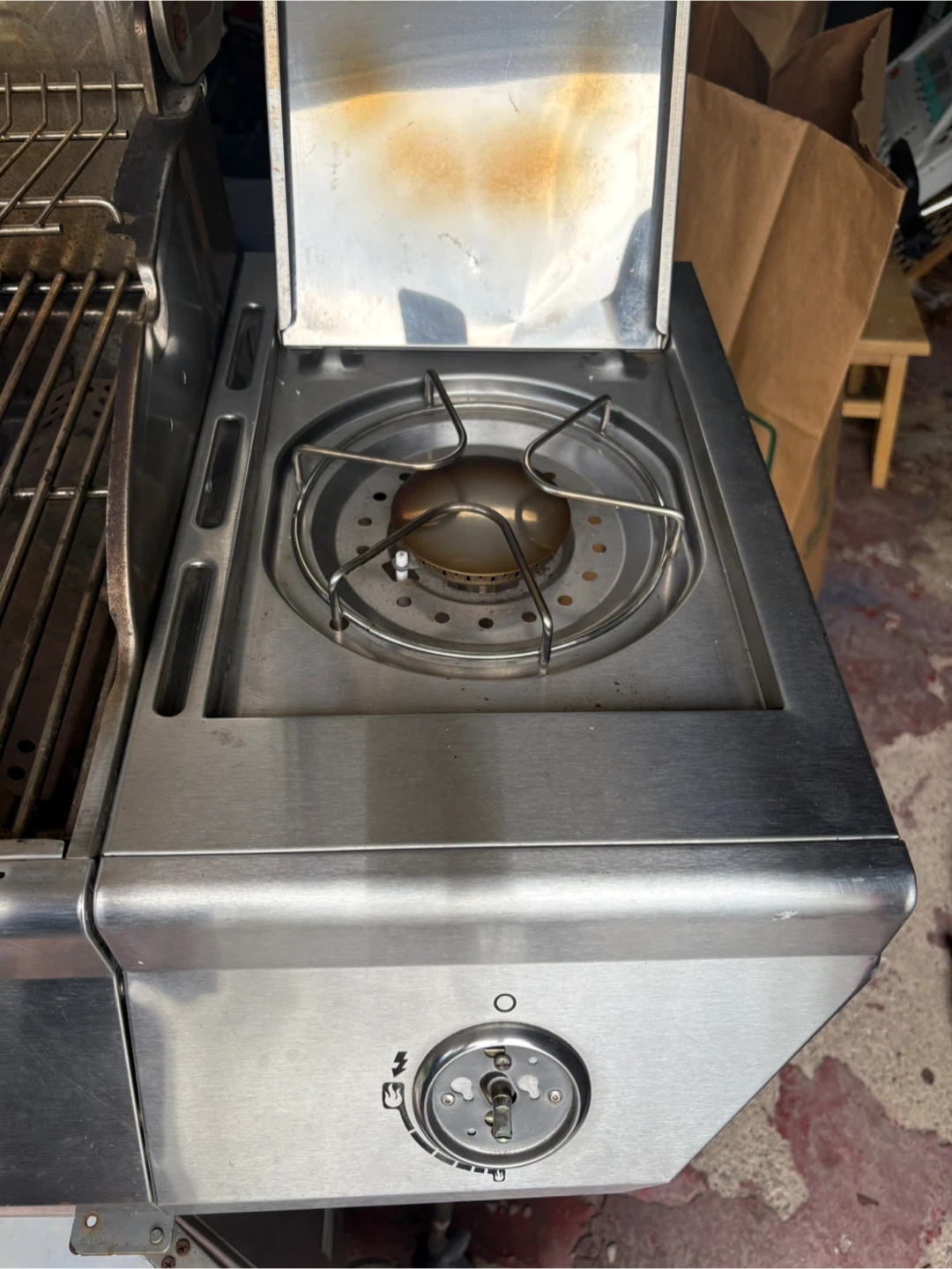 Nexgrill 4-Burner Stainless Steel Gas Grill - photo 5