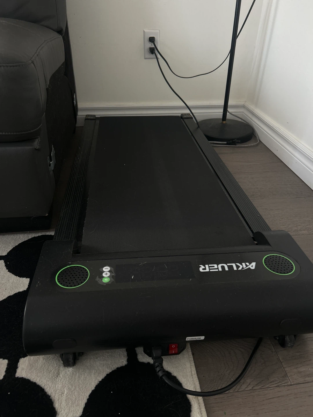 AUKLUER Compact Treadmill