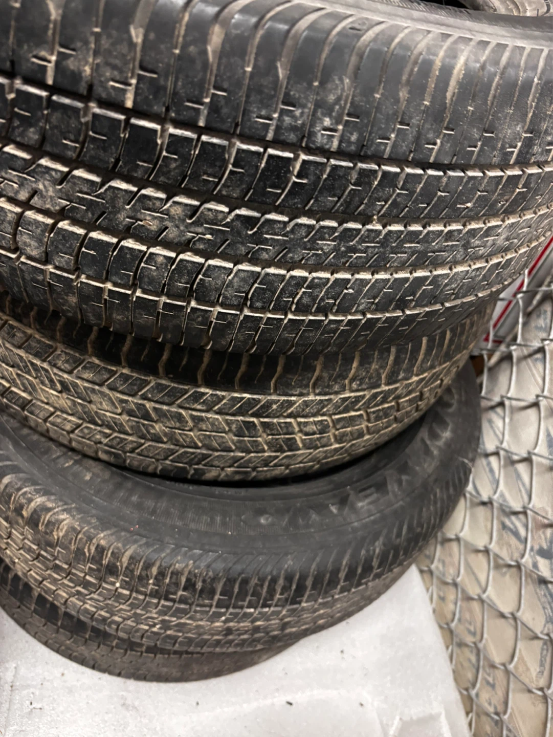 Goodyear Assurance 195/60/ R1587T Tires