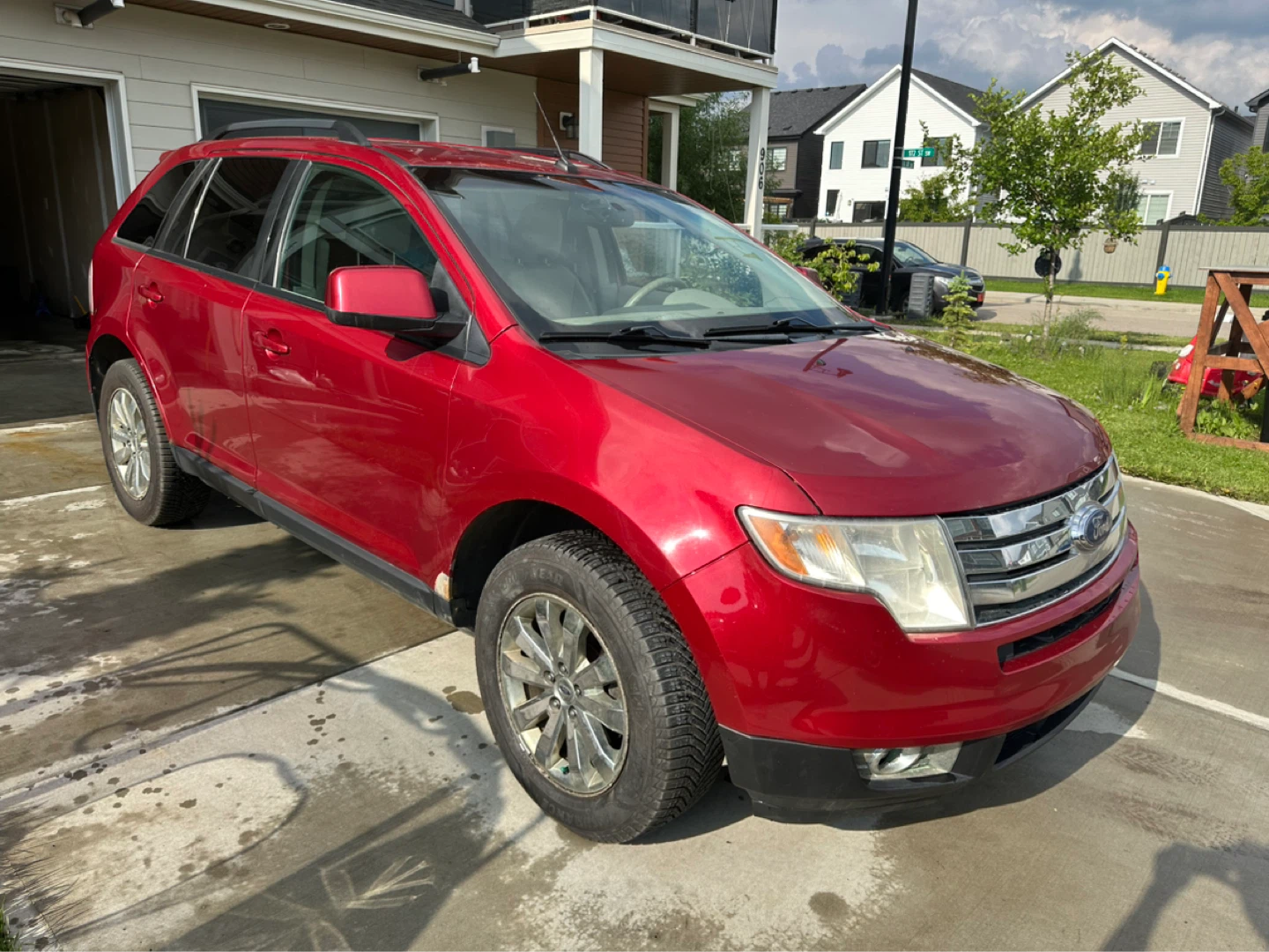 Red Ford Edge SEL SUV 2007