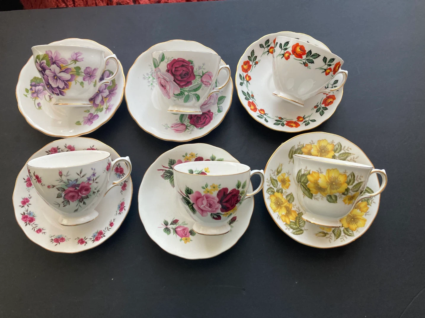 Set of 6 Vintage Floral Teacups and Saucers - photo 2