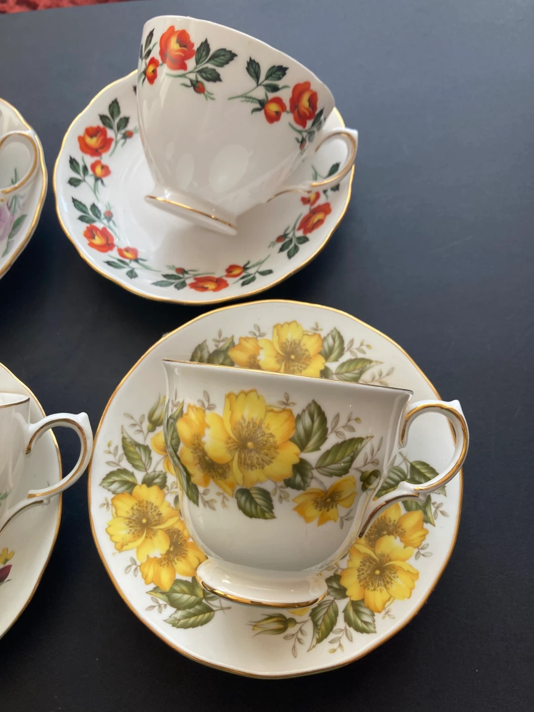 Set of 6 Vintage Floral Teacups and Saucers - photo 5