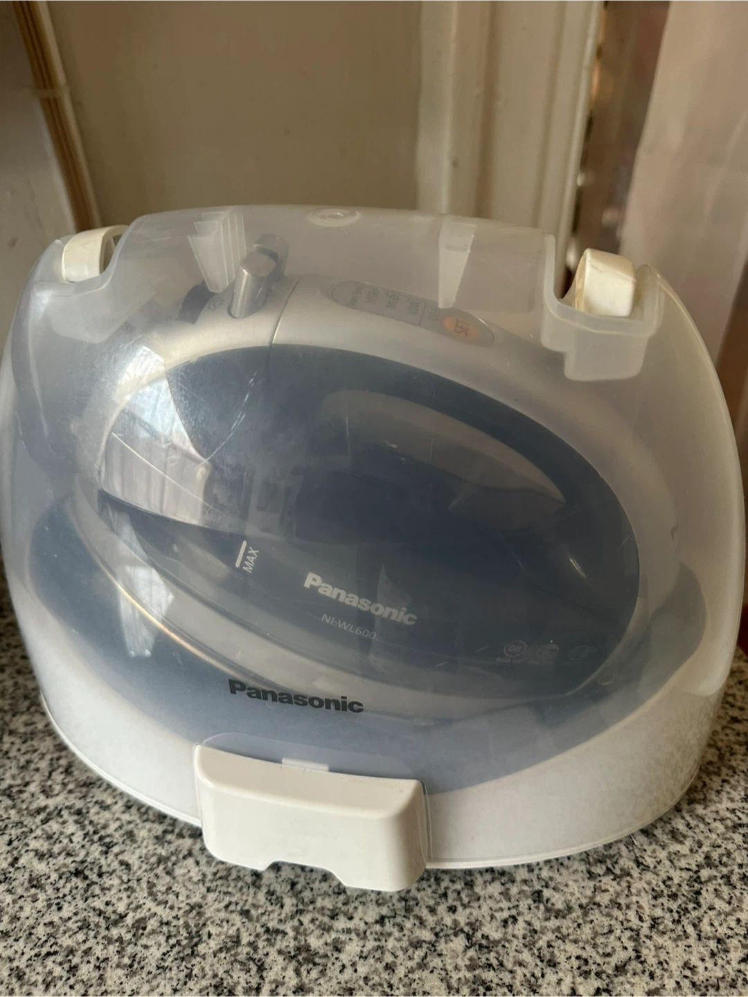 Panasonic NI-WL600 Cordless Iron - photo 3