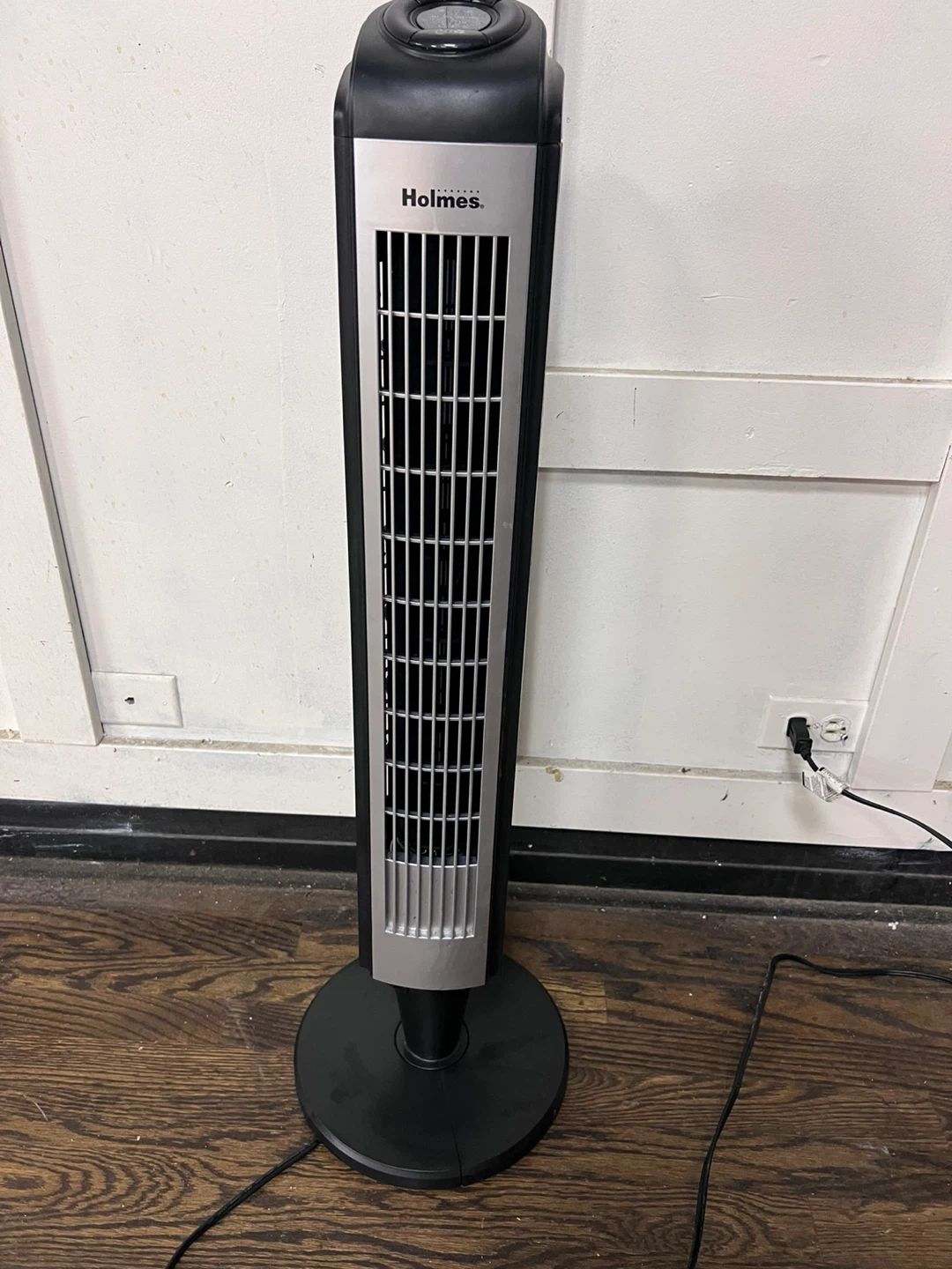 Holmes Tower Fan HTF3606AR static