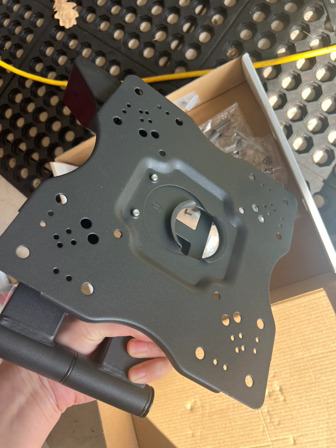 VITAL Full-Motion TV Mount - photo 2