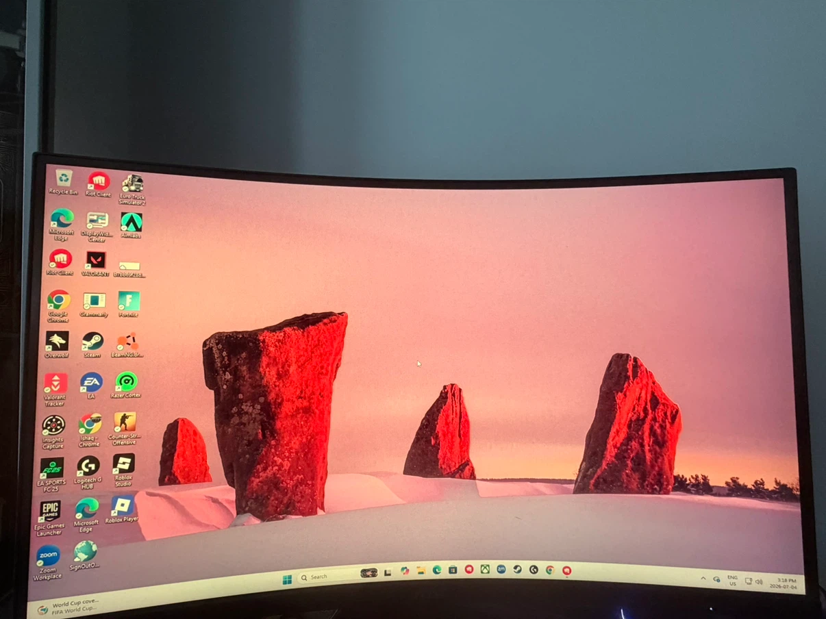 Curved Monitor MSI 27”