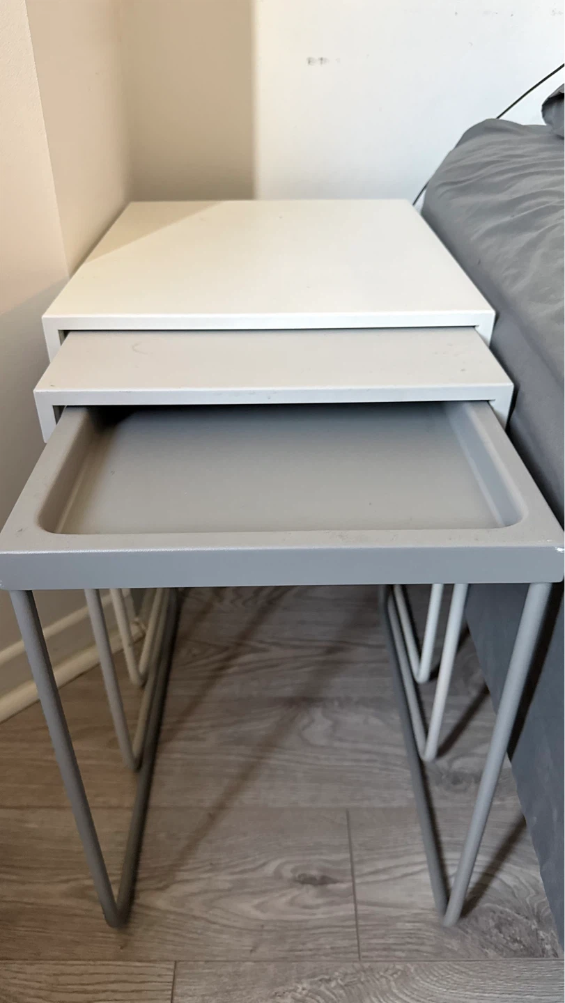 Nesting side tables