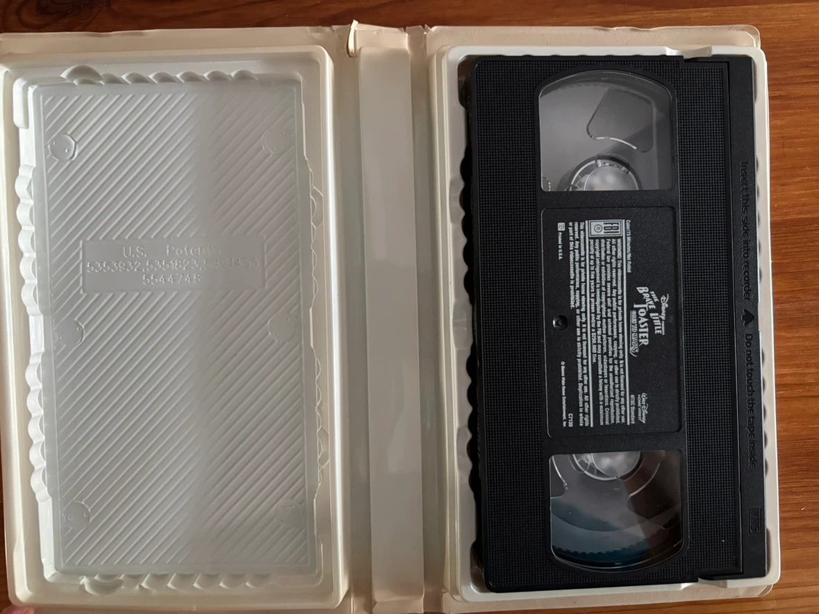 The Brave Little Toaster Goes to Mars VHS - photo 4