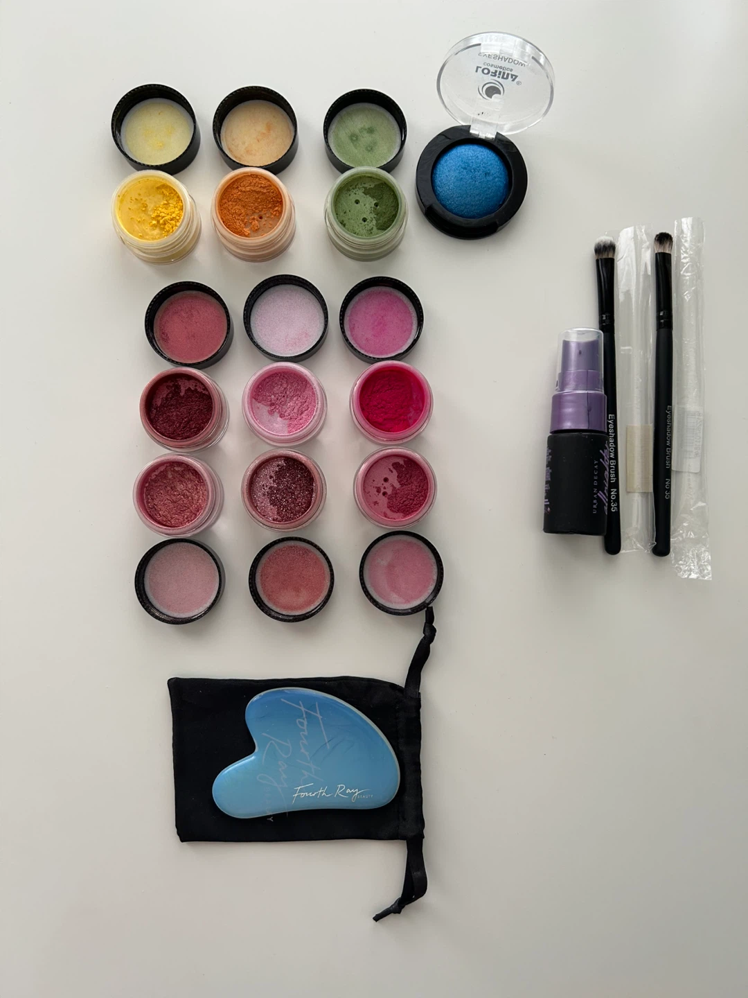 Make up eye shadow brush set spray