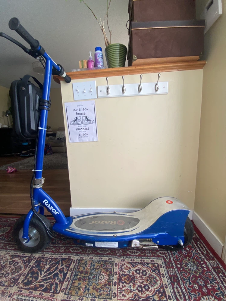 Razor E325 Electric Scooter - photo 3