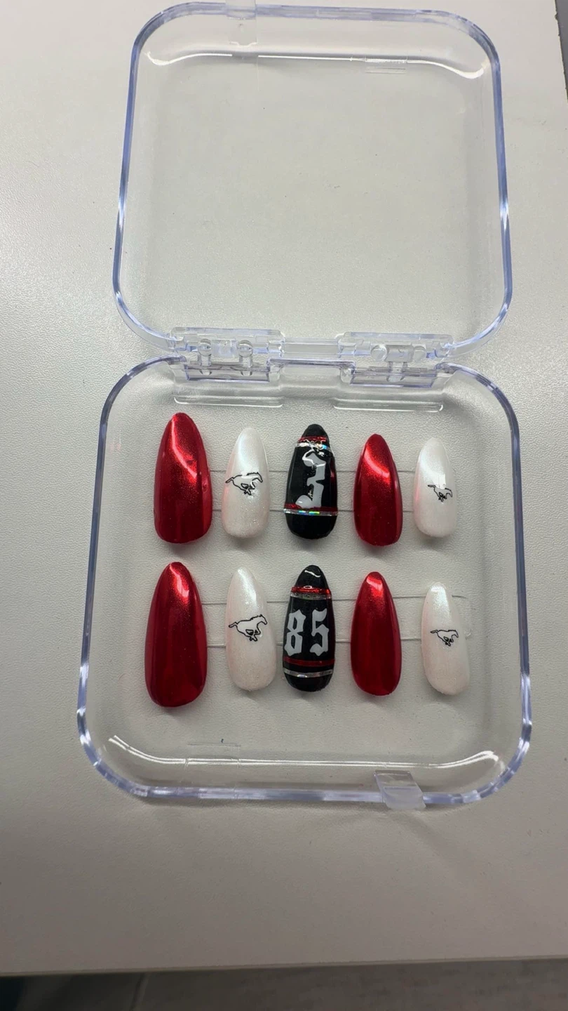 Handmade Calgary stampeders nails - photo 2