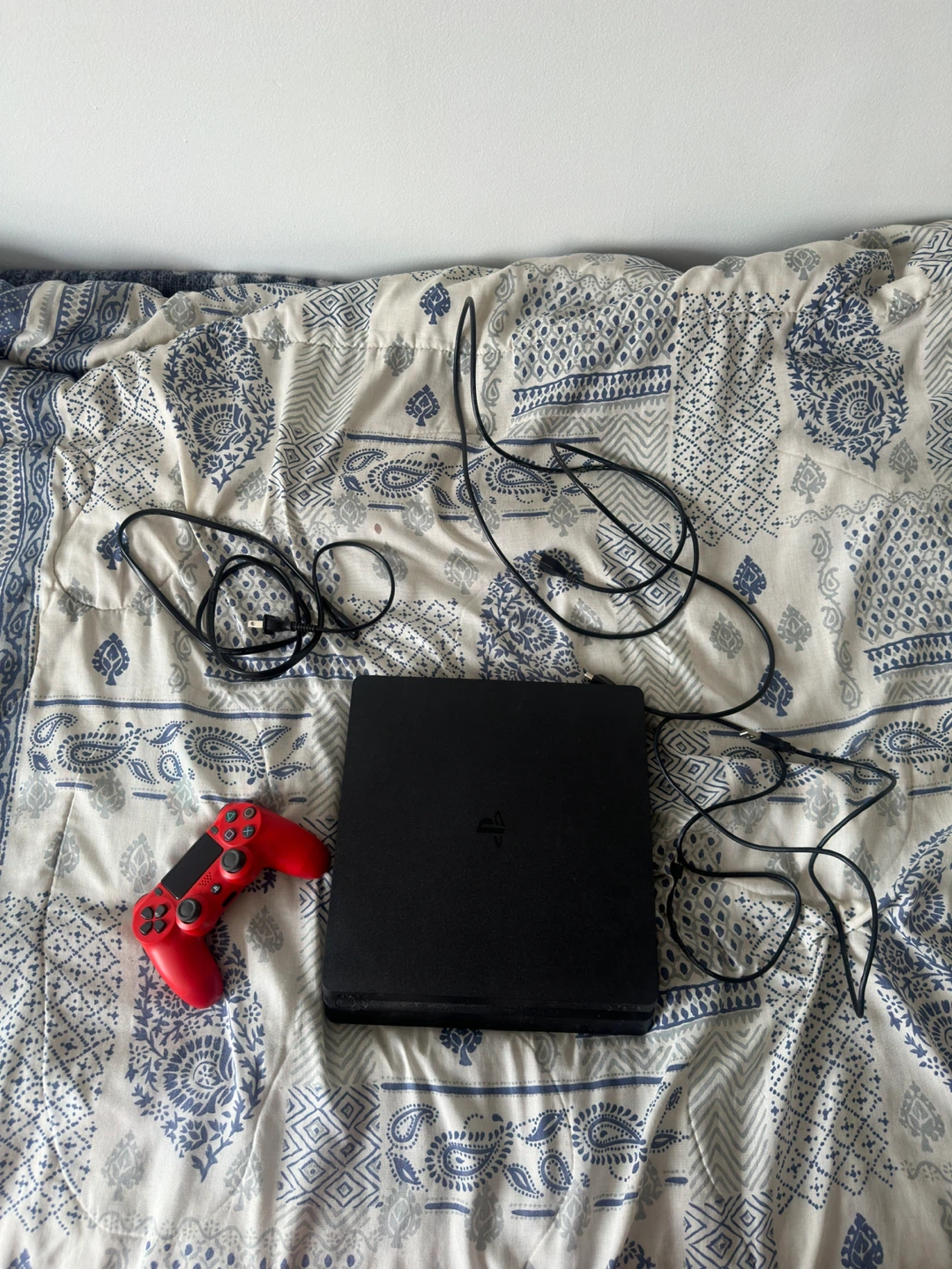 Ps4 slim 1tb - photo 2