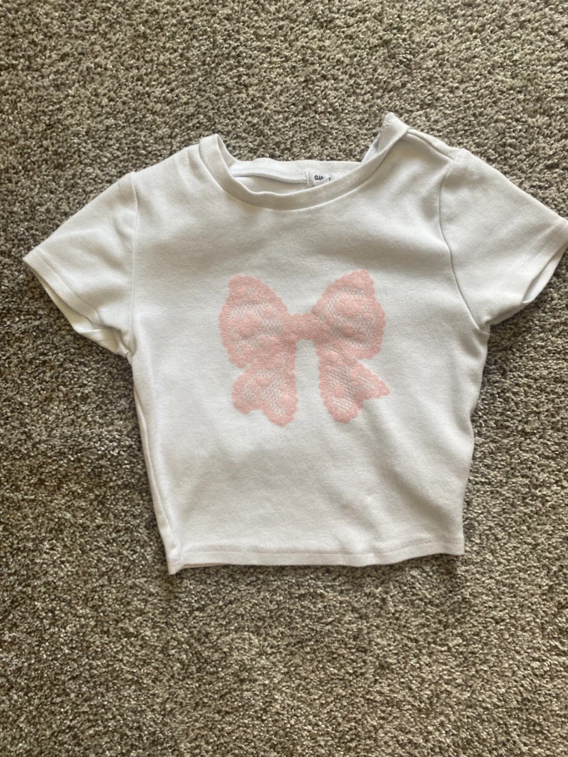 Pink Bow Graphic tee from garage