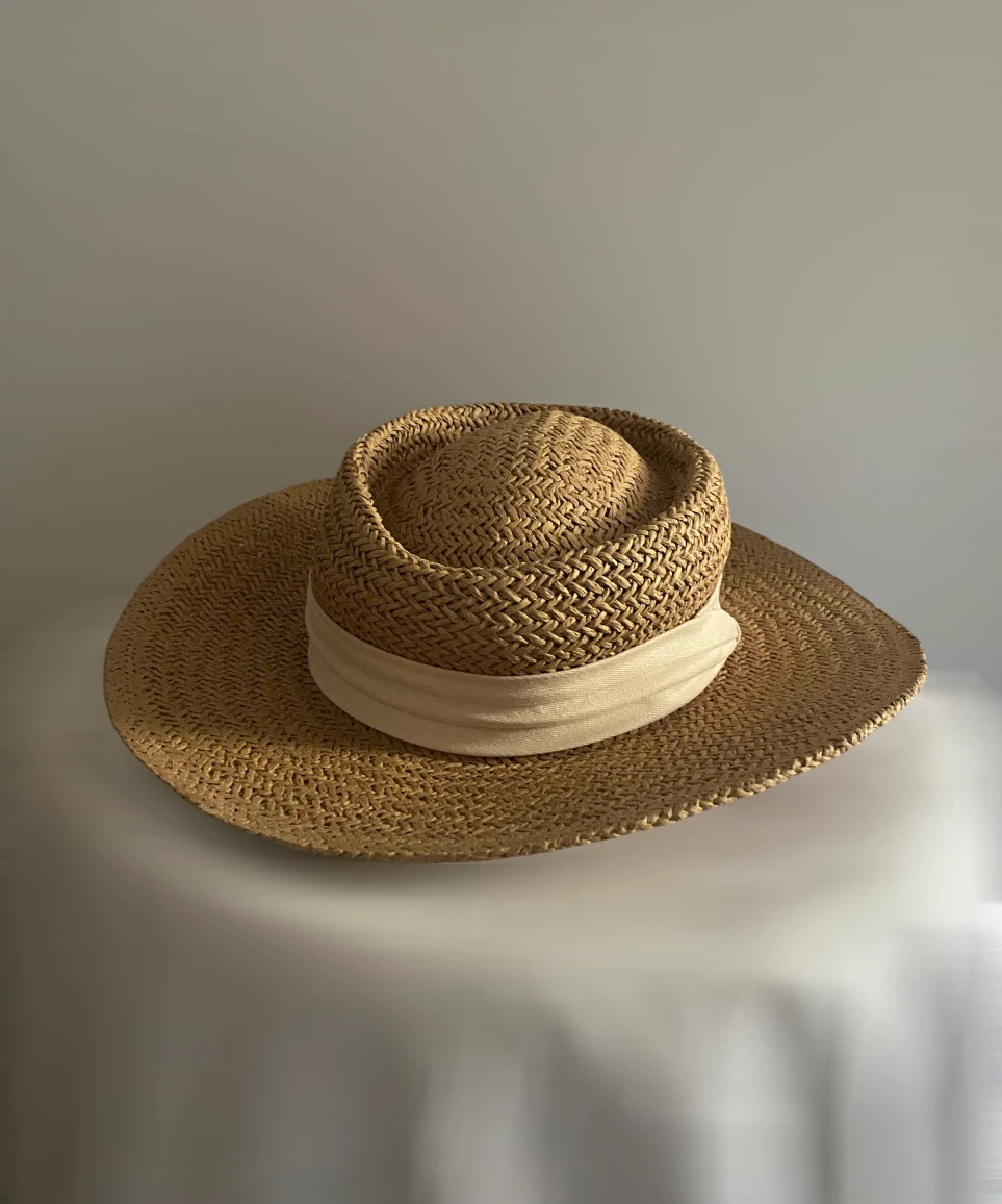 Straw Sun Hat with Cream Ribbon - photo 5