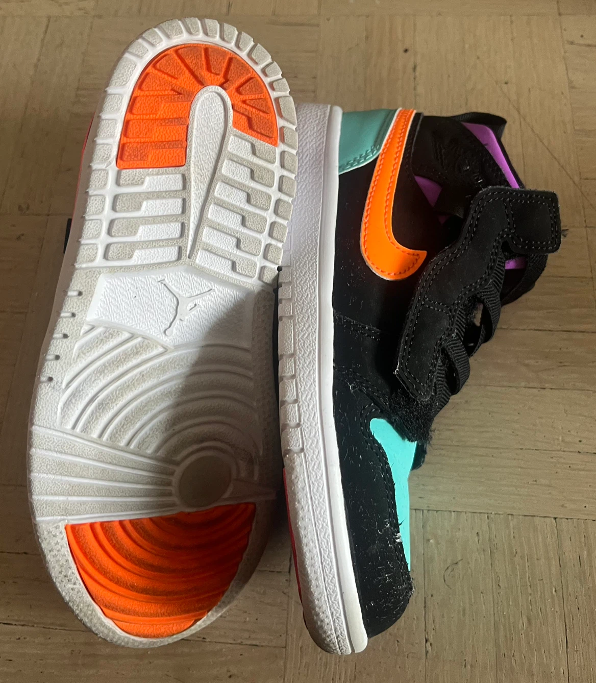 Nike Air Jordan 1 Mid Shoes Size 11C - photo 3