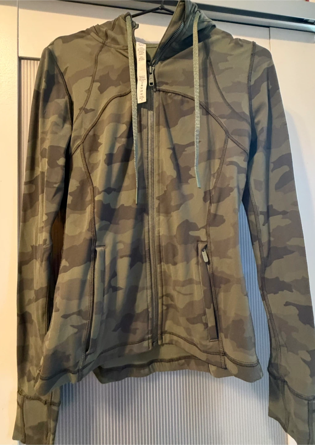 Lululemon Camo define Jacket - photo 3