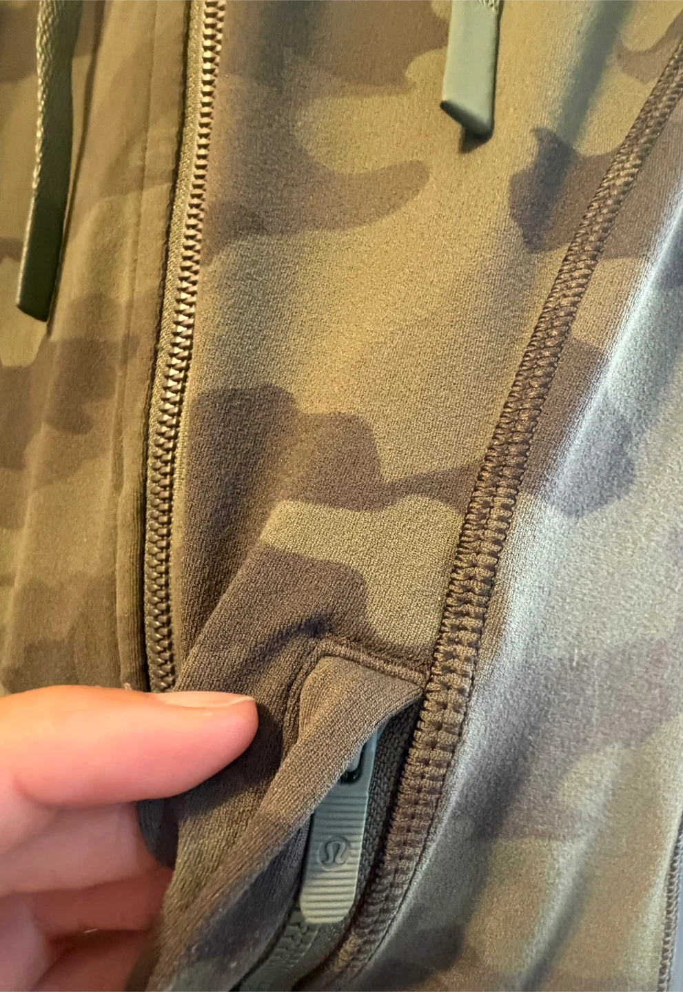 Lululemon Camo define Jacket - photo 4