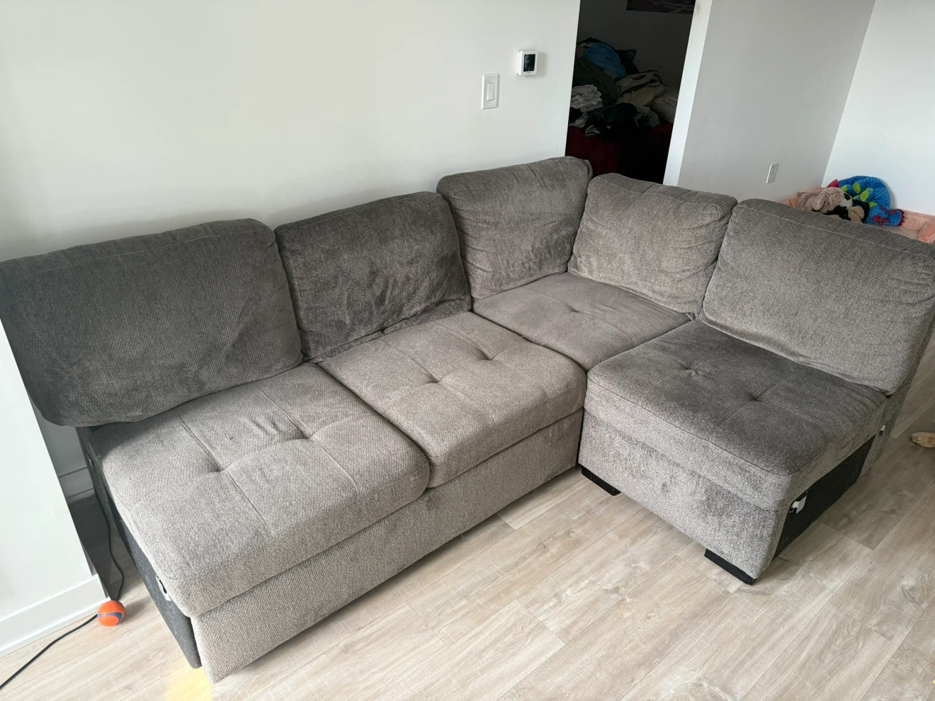 Sectional Sofa with pull out bed - photo 2