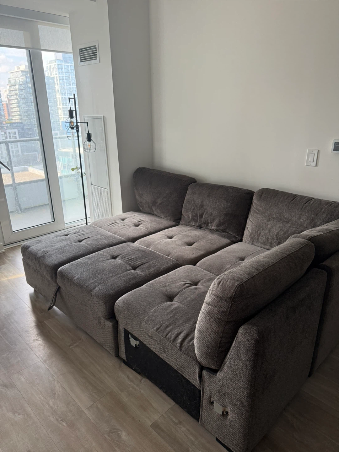 Sectional Sofa with pull out bed - photo 3