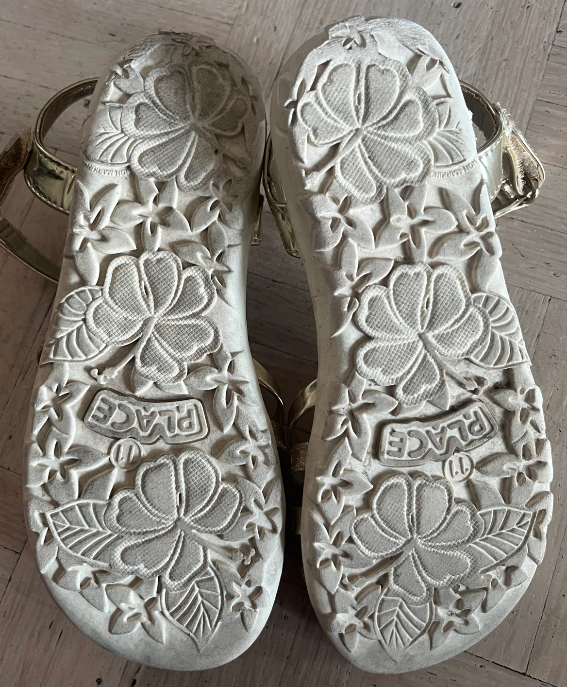 The Children's Place Gold Glitter Strappy Sandals Size 11 - photo 2