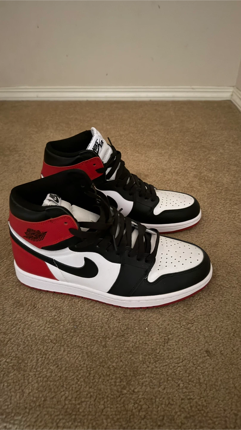 Nike Air Jordan 1 High OG "Black Toe" - photo 2