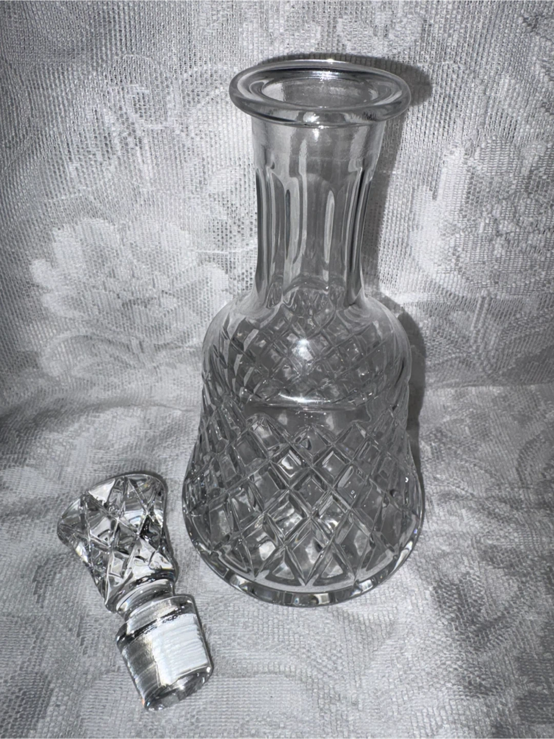 Vintage Waterford Crystal Decanter & matching stopper - photo 2