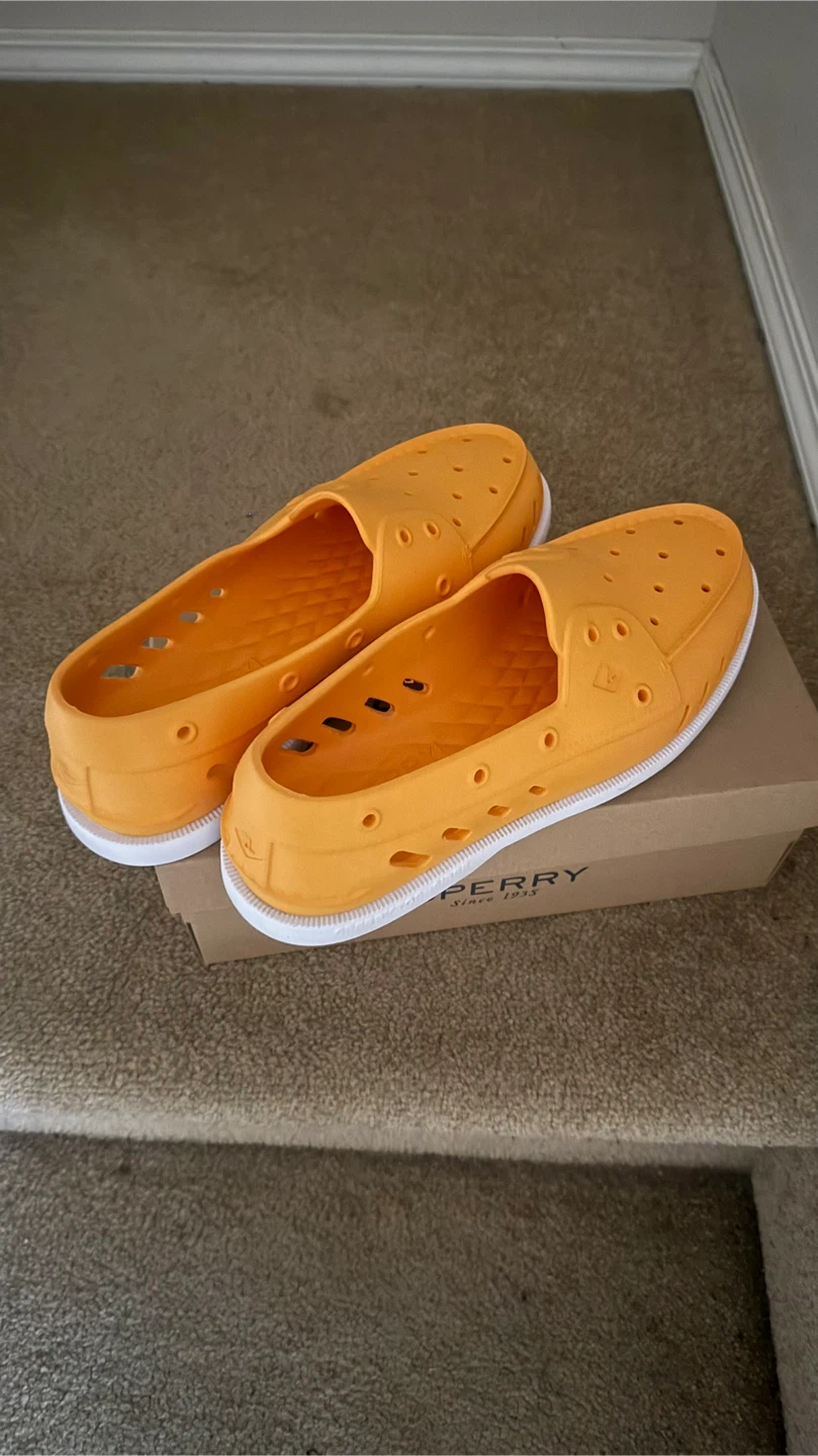 Sperry A/O Float Yellow Water Shoes Men's Size 10