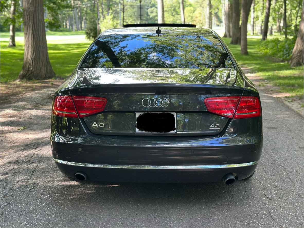 Audi A8 Sedan - photo 5
