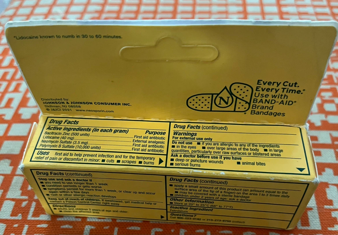 Neosporin Maximum Strength Lidocaine Ointment 0.5 oz - photo 3