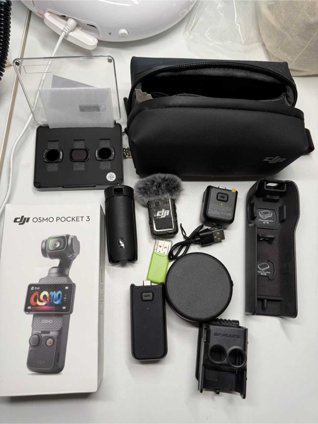 DJI Pocket 3 Creator Combo