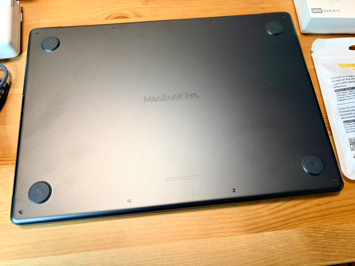 (AppleCare) MacBook Pro 14” M4 Pro 24GB / 1TB Black + Extras - photo 5
