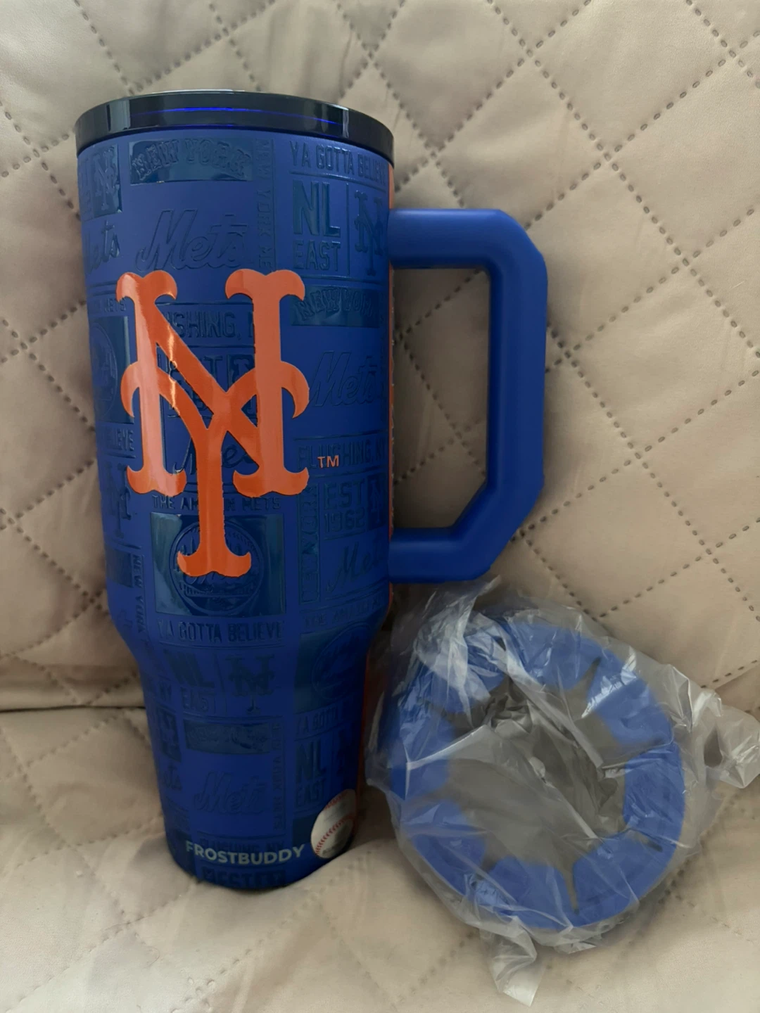 Frostbuddy New York Mets 40 Oz Colossal Tumbler Water Bottle