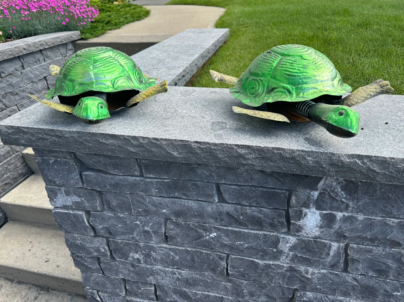 Green Metal Turtle Garden Decor - photo 2