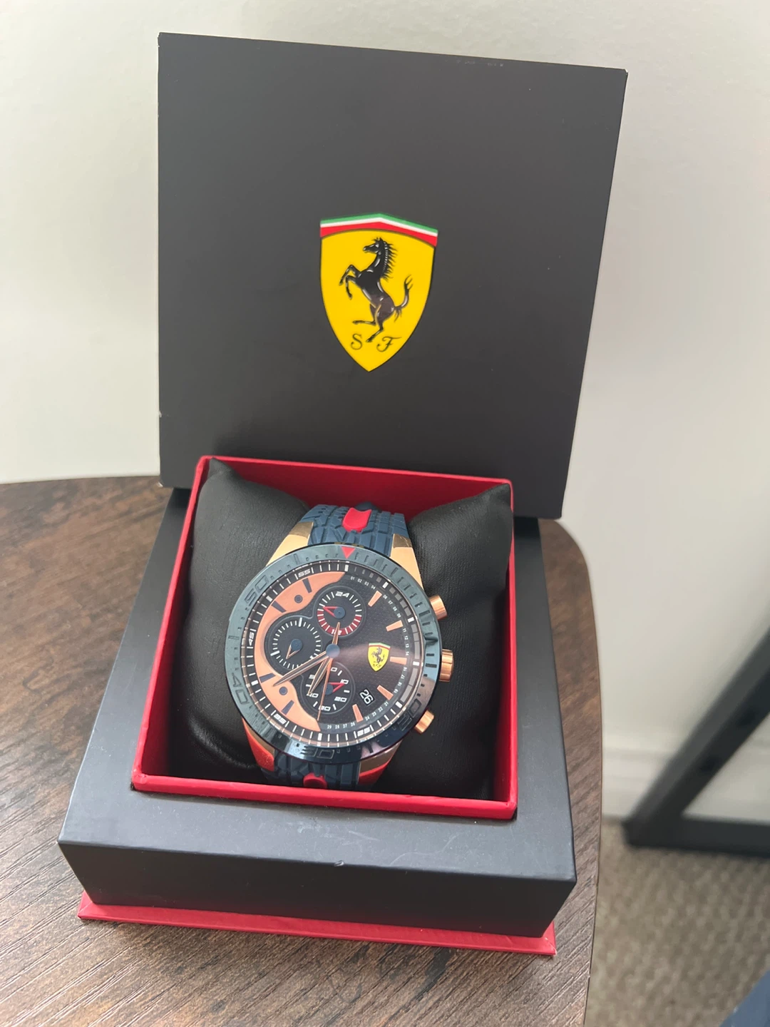 Ferrari Men’s Watch – Excellent Condition