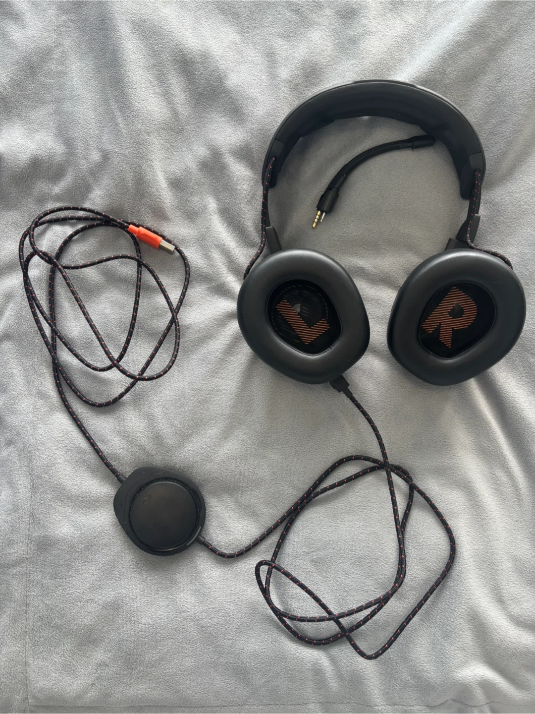 JBL Quantum One Gaming Headset - Wired - photo 2
