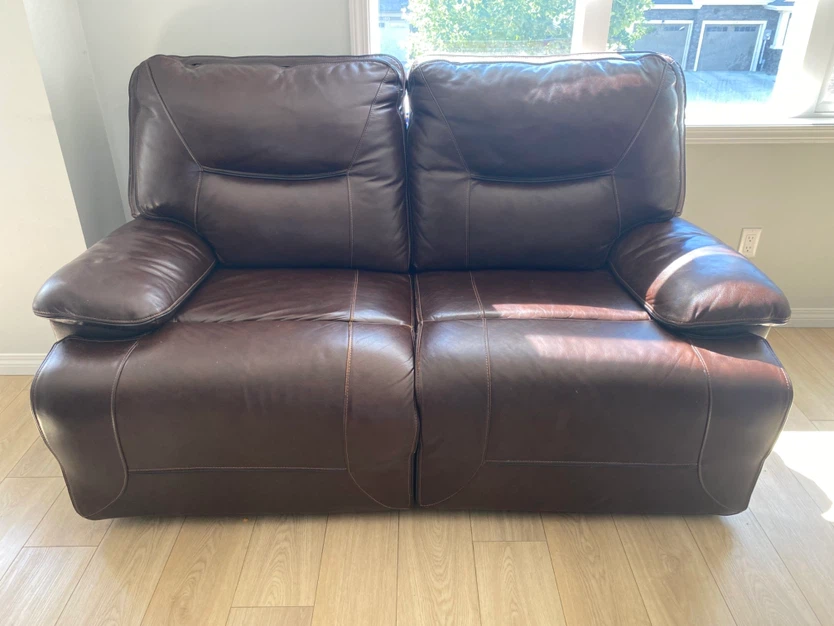 Leather Love Seat - Sofa LoveSeat for $75.  One piece only. - photo 2