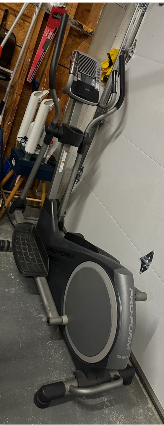ProForm 390 E Elliptical Trainer - photo 2