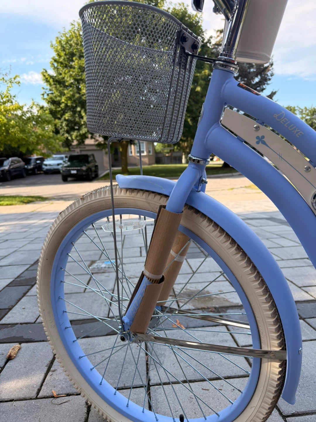 Brand New 24" Girls' Deluxe Cruiser Bike - photo 3
