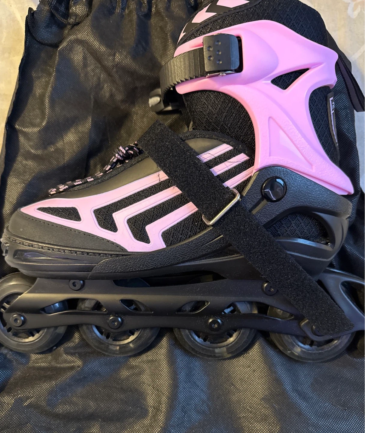 Adjustable Inline Skates Size L (EU 39-42; USWomen’s 6-9)