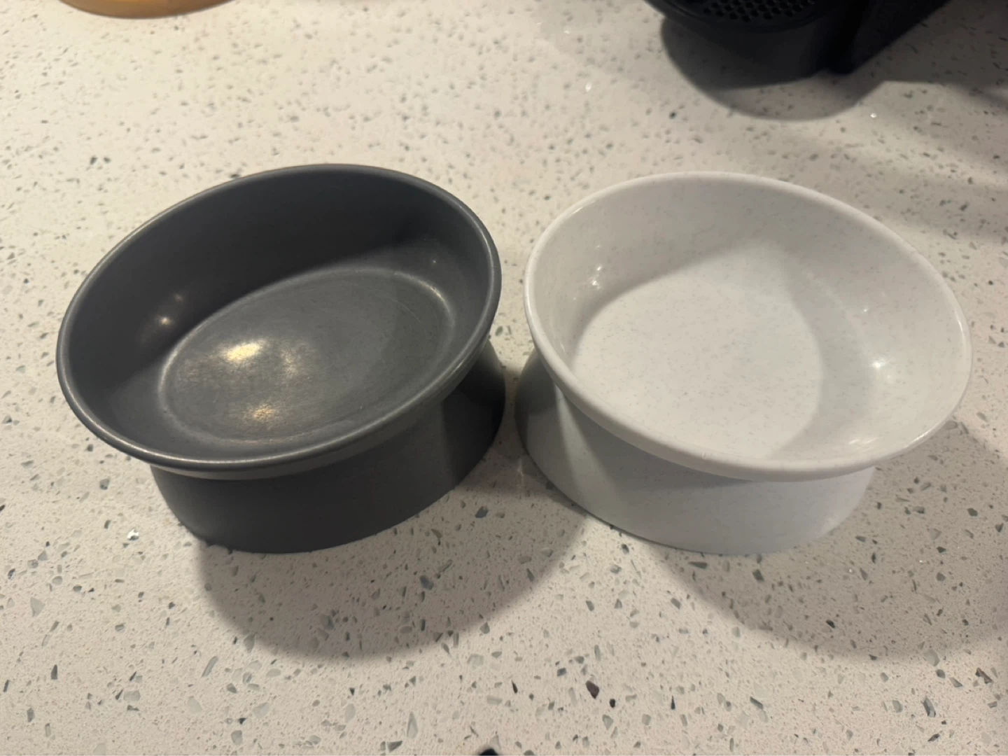 2 Pack Elevated Pet Bowls - Grey & White