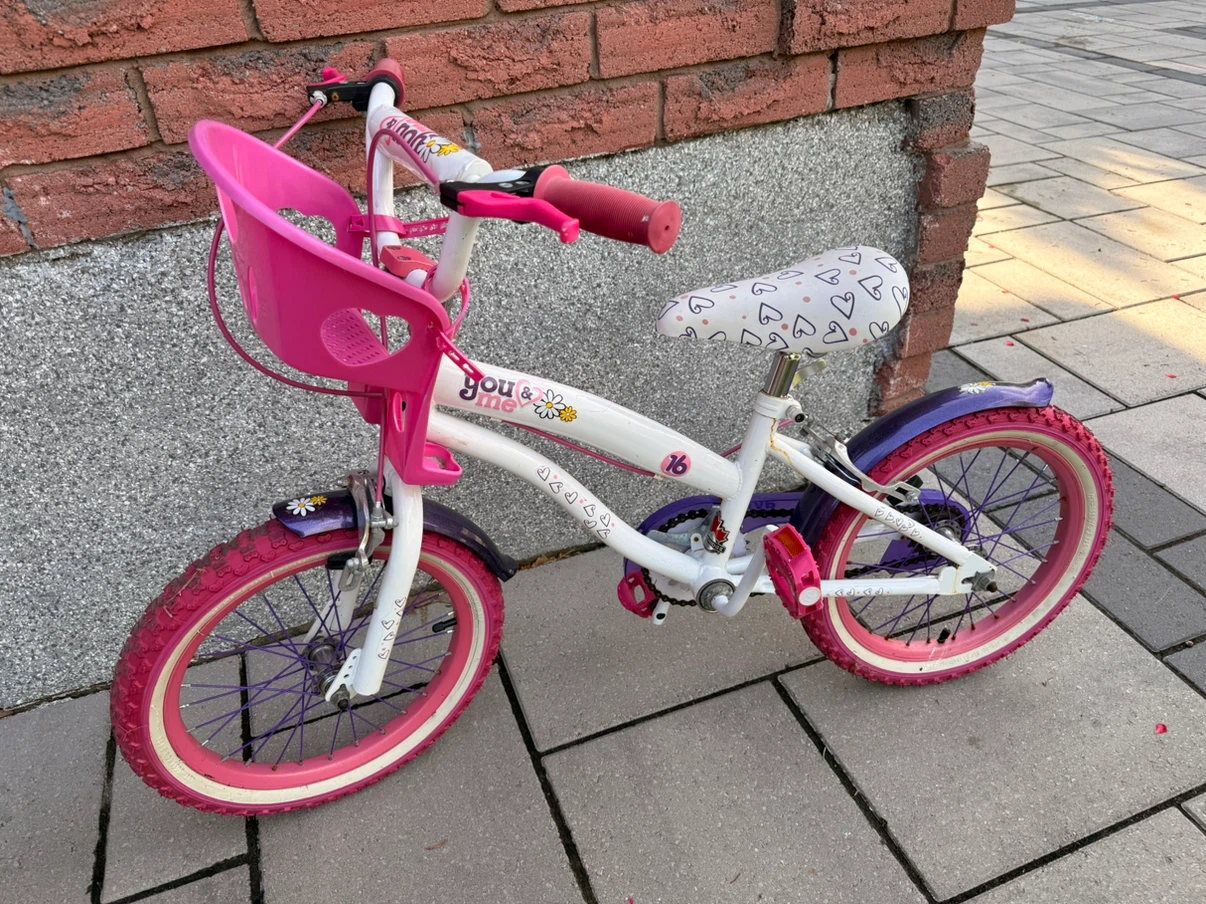 16-inch Avigo "You & Me" girls' bicycle