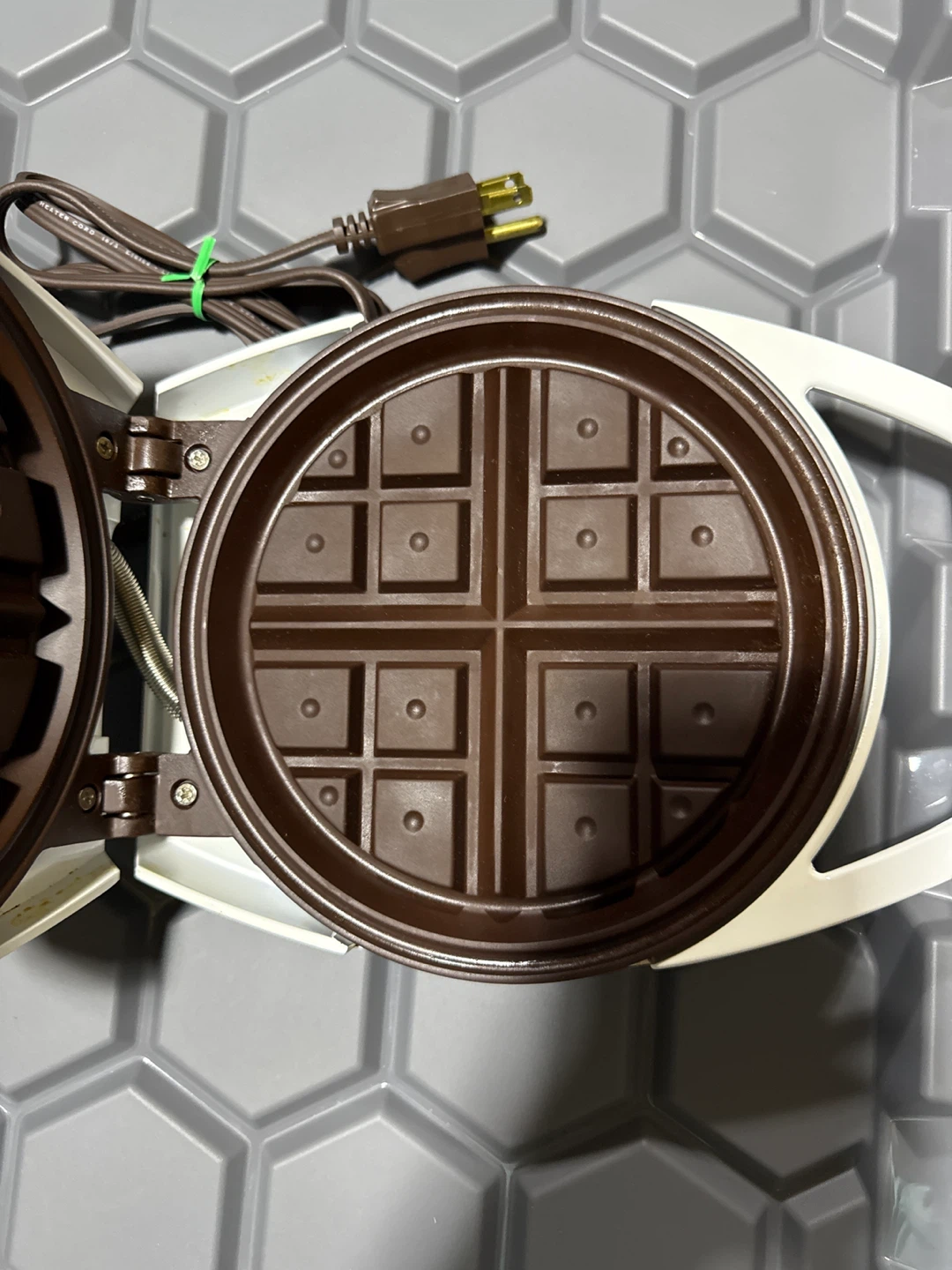 Sunbeam Waffle Maker - photo 2
