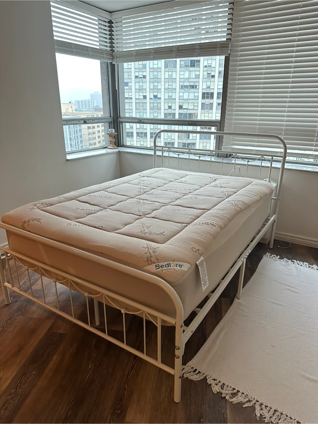Full frame and full sized mattress