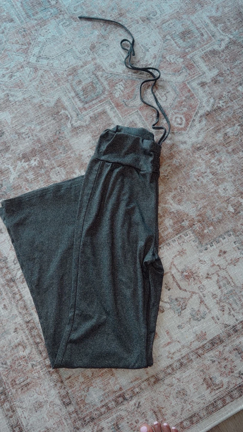 Sheer printed dress with ruffle trim - photo 5