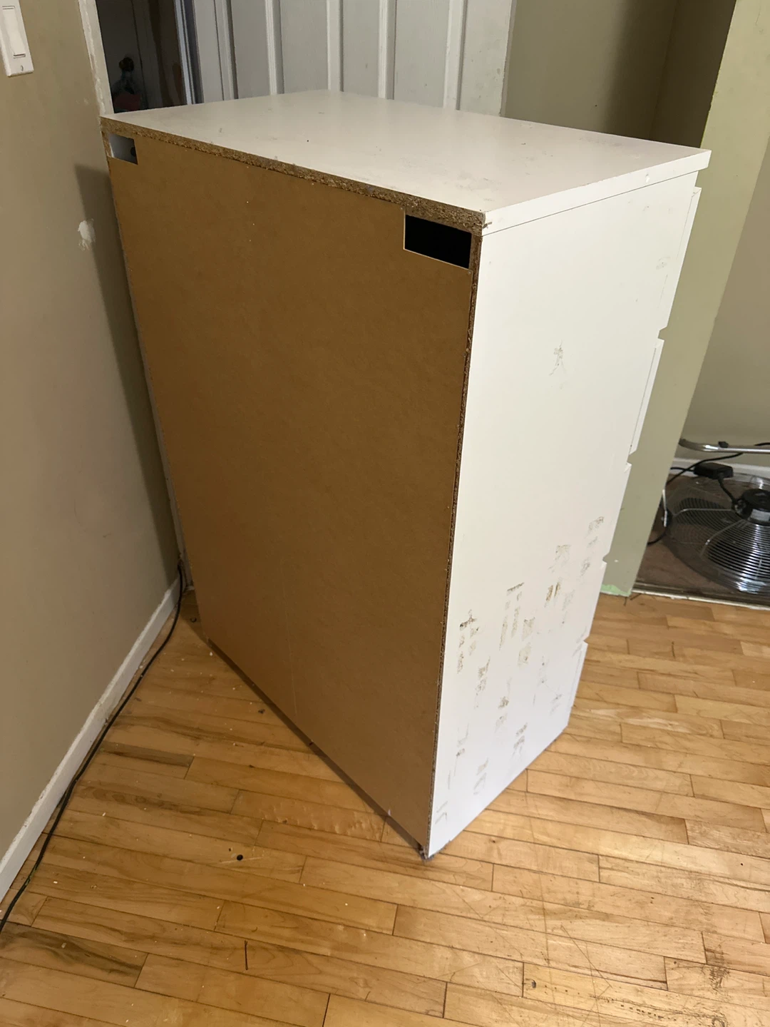 White 6-Drawer Dresser - photo 4